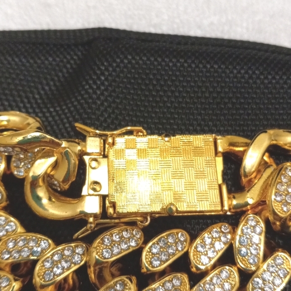 Hip Hip Gold Heavy Iced Out Cuban Linc Braclet - Picture 4 of 4